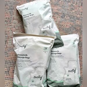 300 breast milk storage bags
